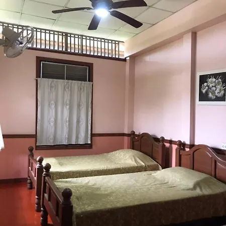 Baan Lotus Guest House Phra Nakhon Si Ayutthaya Exterior photo